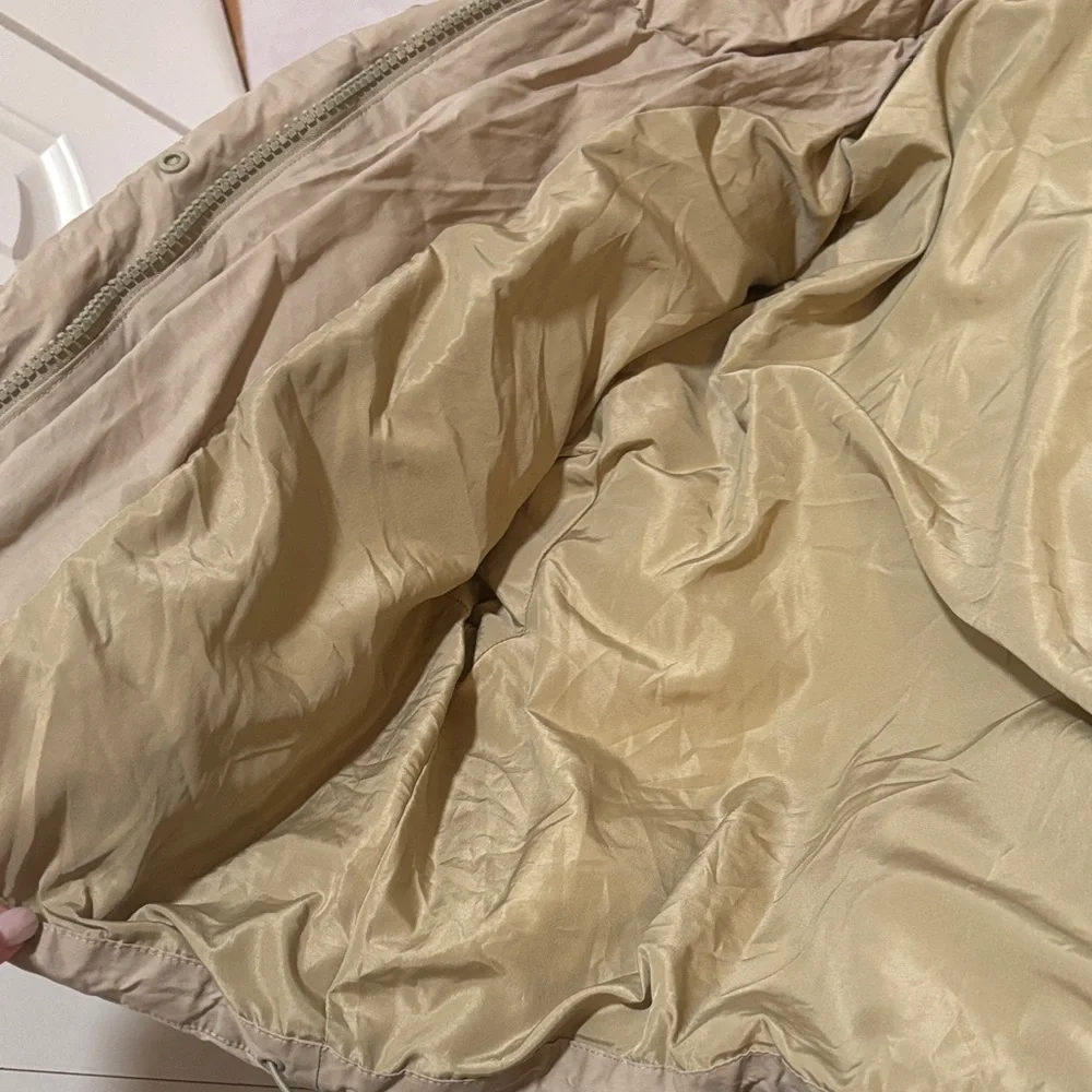 Zara Women's Beige Hooded Puffer Jacket - Picture 13 of 14